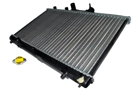 Радіатор охолодження двигуна Thermotec D72002TT