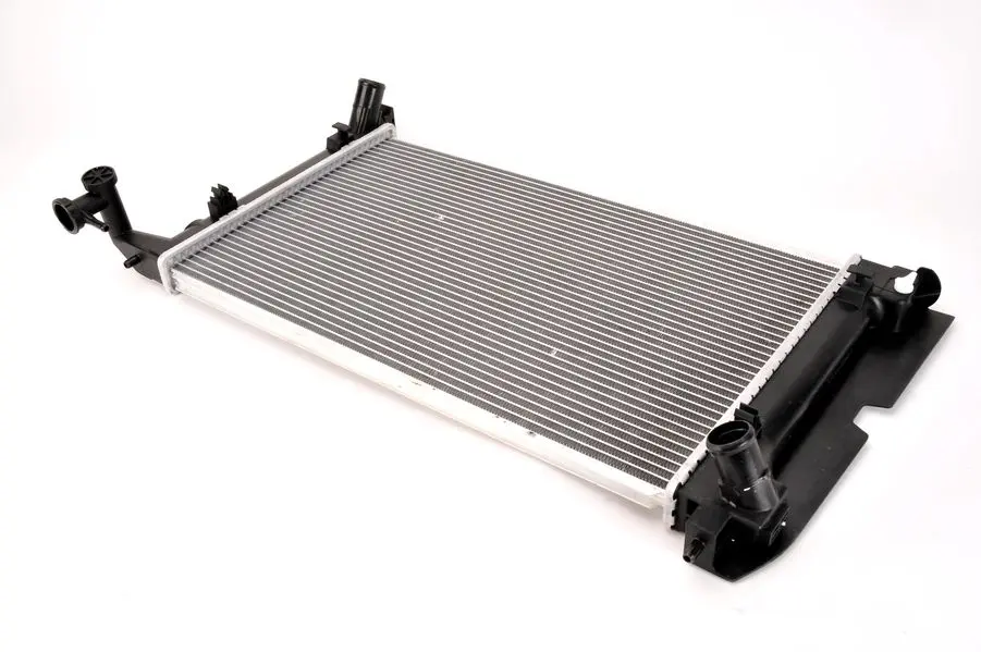 Радиатор охлаждения двигателя thermotec D72031TT