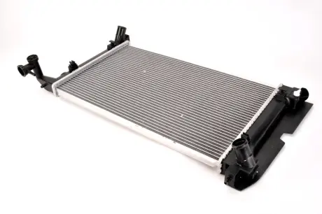 Радіатор охолодження двигуна Thermotec D72031TT