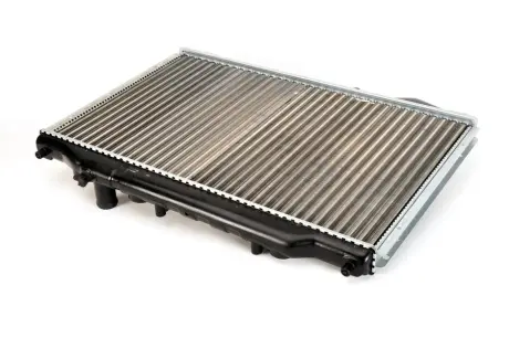 Радиатор охлаждения двигателя thermotec D73008TT Мазда 626