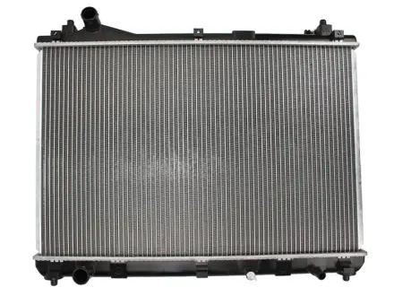 Радіатор охолодження двигуна Thermotec D78012TT