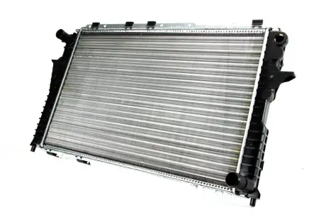 Радіатор охолодження двигуна Thermotec D7A015TT
