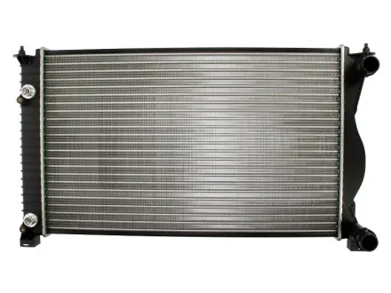 Радіатор охолодження двигуна Thermotec D7A029TT