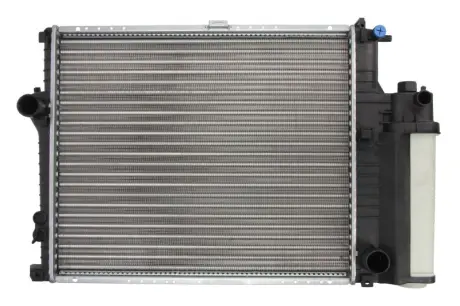 Радиатор охлаждения двигателя thermotec D7B005TT