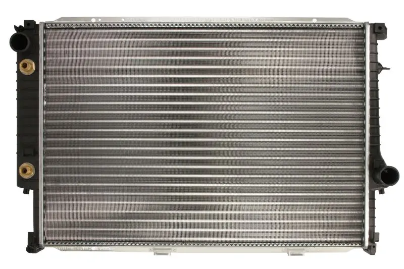Радиатор охлаждения двигателя thermotec D7B019TT