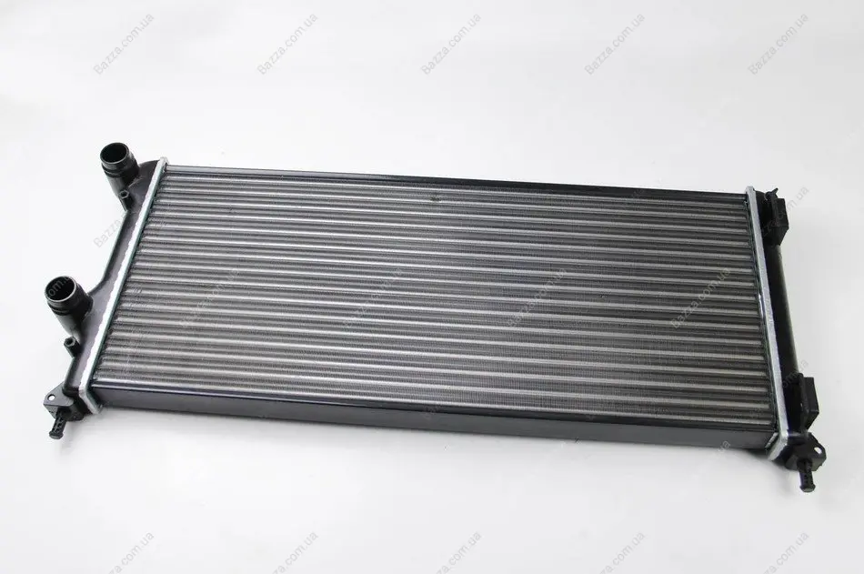 Радіатор охолодження двигуна Thermotec D7F022TT (фото 1)