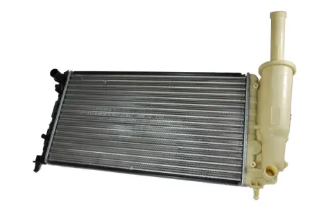 Радіатор охолодження двигуна Thermotec D7F027TT