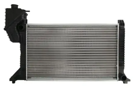 Радиатор охлаждения двигателя thermotec D7M004TT Мерседес Спринтер 313