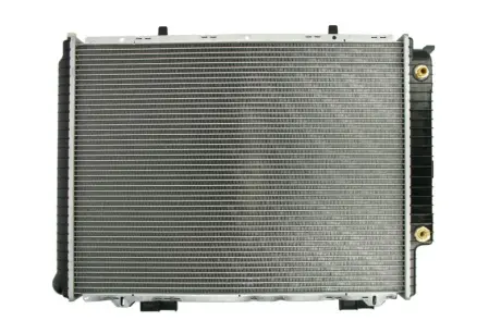 Радиатор охлаждения двигателя thermotec D7M037TT Мерседес W210