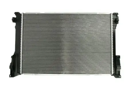 Радіатор охолодження двигуна Thermotec D7M045TT