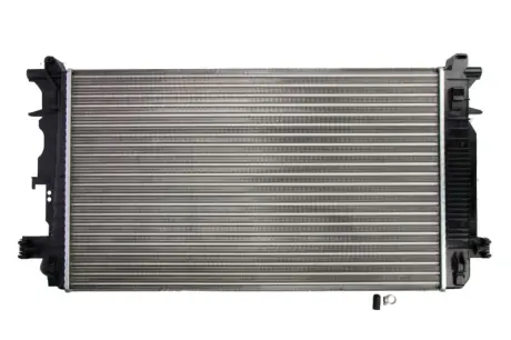Радиатор охлаждения двигателя thermotec D7M058TT
