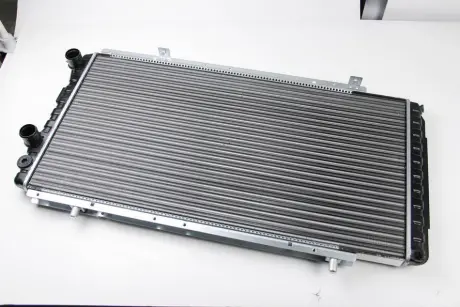 Радіатор охолодження двигуна Thermotec D7P001TT