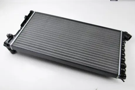 Радиатор охлаждения двигателя thermotec D7P006TT