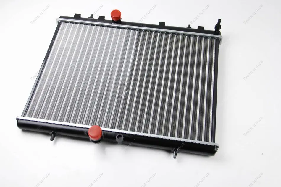 Радиатор охлаждения двигателя thermotec D7P011TT