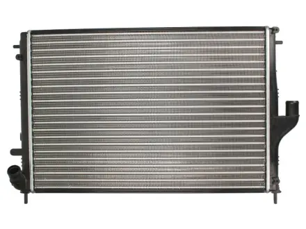 Радіатор охолодження двигуна Thermotec D7R046TT