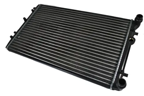 Радіатор охолодження двигуна Thermotec D7S002TT