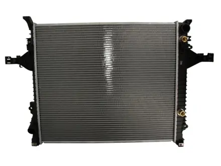 Радіатор охолодження двигуна Thermotec D7V004TT