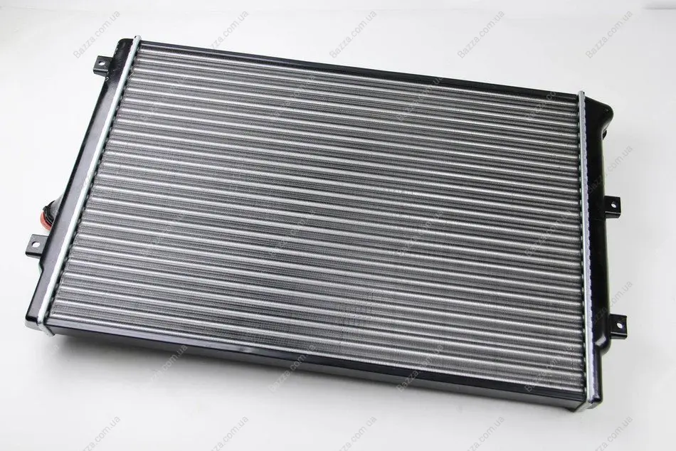 Радіатор охолодження двигуна Thermotec D7W035TT (фото 1)