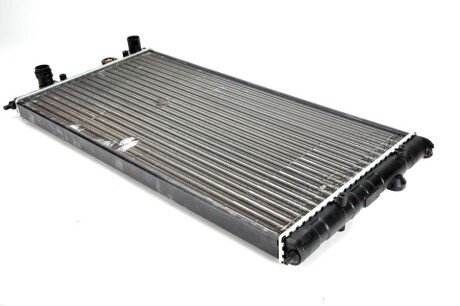 Радиатор охлаждения двигателя thermotec D7W049TT
