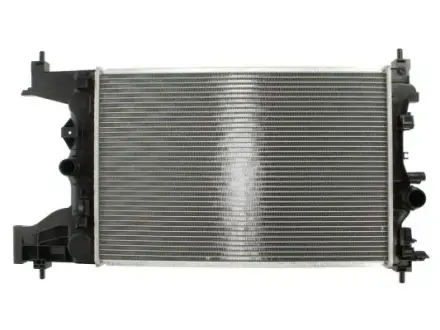 Радіатор охолодження двигуна Thermotec D7X069TT