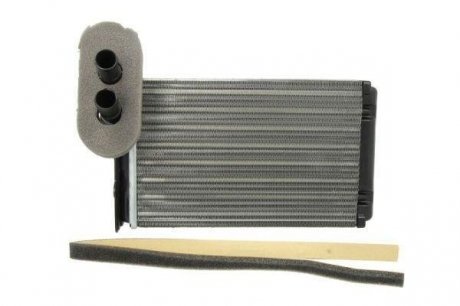 Радиатор пічки thermotec D6W001TT