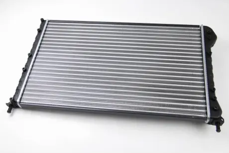 Радіатор Thermotec D7F021TT