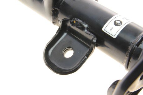 Амортизатор tokico B3353