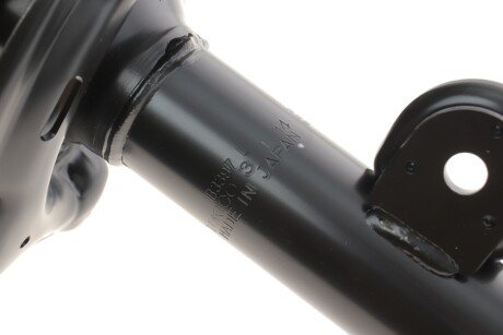 Амортизатор tokico B3397