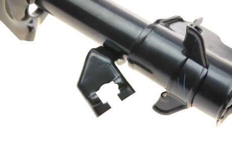 Передний амортизатор (стойка) tokico B2322