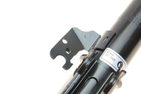 Передний амортизатор (стойка) tokico B3260