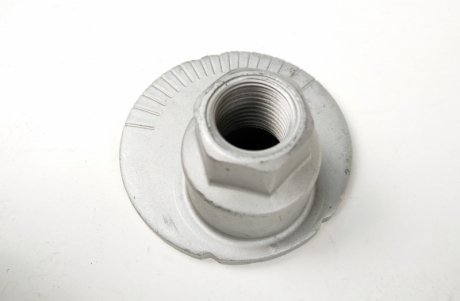 Гайка з ексцентриком Sequoia 00-/Land Cruiser 90 00-/Lexus GX 470 02- toyota 4845235020