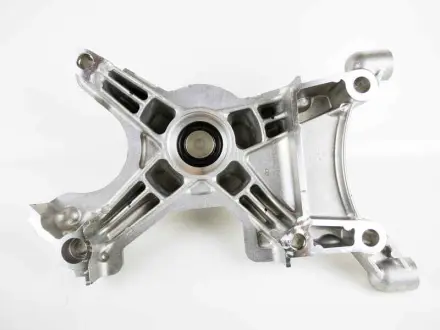 Кронштейн (вир-во) toyota 1630750012 Тойота Ленд крузер 100