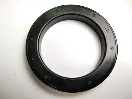 Подушка (опора) двигуна Toyota 4861928010