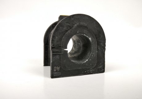 Втулка переднього стабілізатора toyota 4881560241