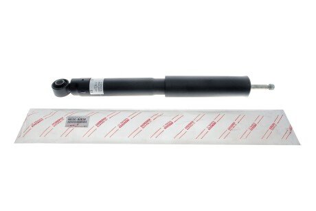 Задний амортизатор (стойка) toyota 4853080818