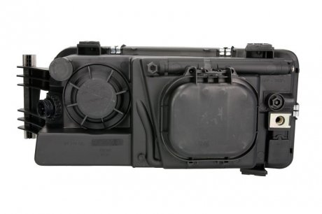 Передня фара trucklight HLMA021R