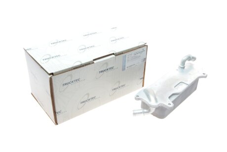 Радіатор масляний trucktec Automotive 0718081 на Ауди А7