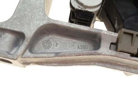 Подушка (опора) двигателя trucktec Automotive 0222120