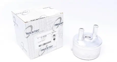 Радиатор масляный Trucktec Automotive 0718041