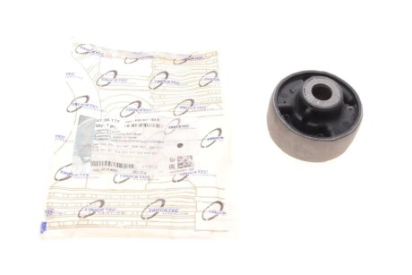 Сайлентблок переднього важеля trucktec Automotive 0730177