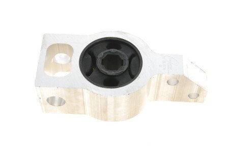 Сайлентблок переднего рычага trucktec Automotive 0731277