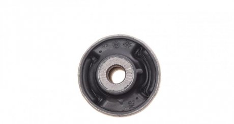 Сайлентблок переднего рычага trucktec Automotive 0730177