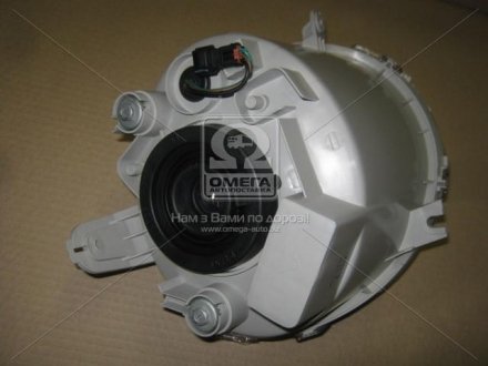 Передня фара tyc 20A048052B на Тойота Авенсис версо