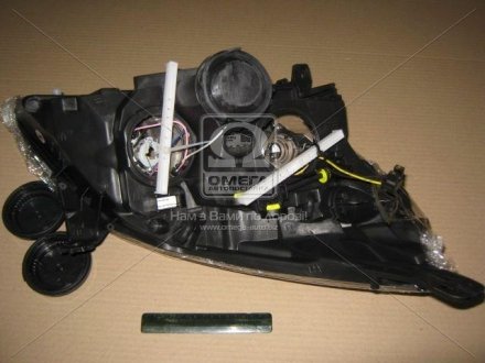 Передня фара tyc 20B042A52B