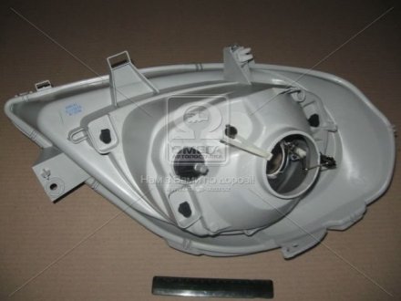 Передняя фара tyc 20A666052B