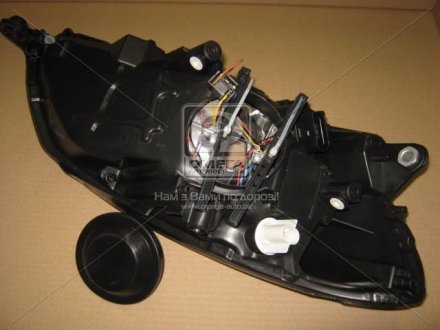 Передняя фара tyc 20E322052B