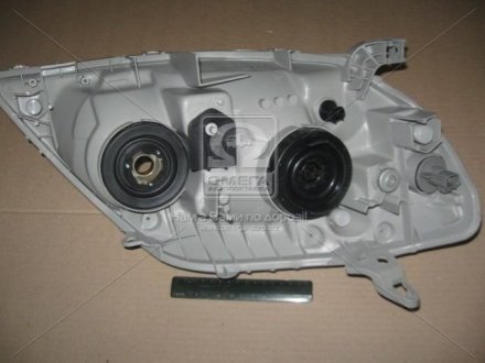 Передняя фара tyc 20A266052B