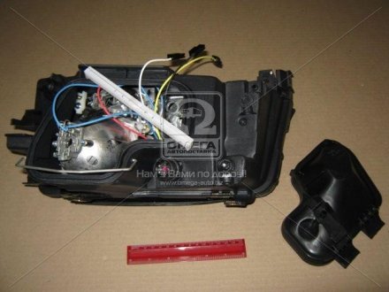 Передняя фара tyc 205003082B