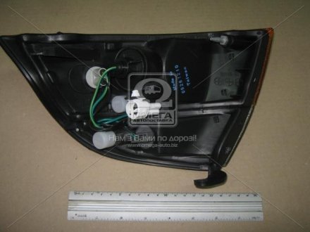 Фонарь прав. TOY HI-ACE 96-99 tyc 185615052B