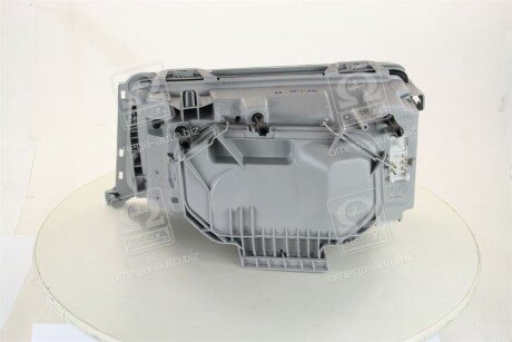 Передняя фара tyc 203090052B